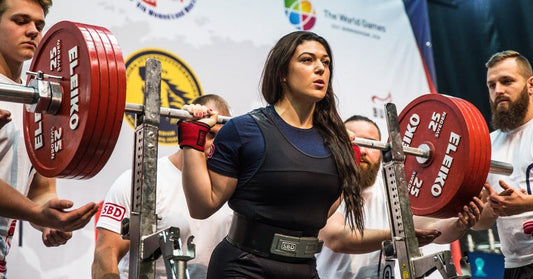 Powerlifting for Women: Breaking Barriers and Building Strength